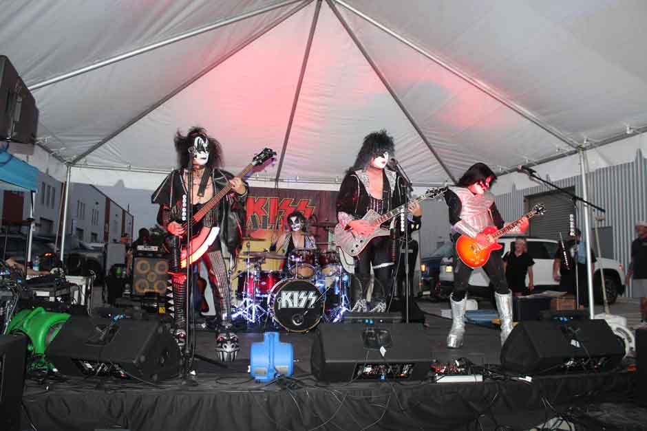 kiss-3 kiss-3